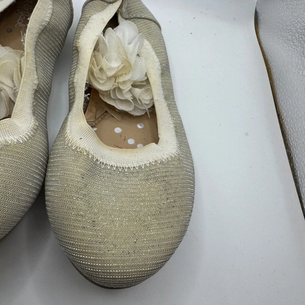 Cat & Jack Toddler Girls Size 10 Cream Floral Ballet Flats